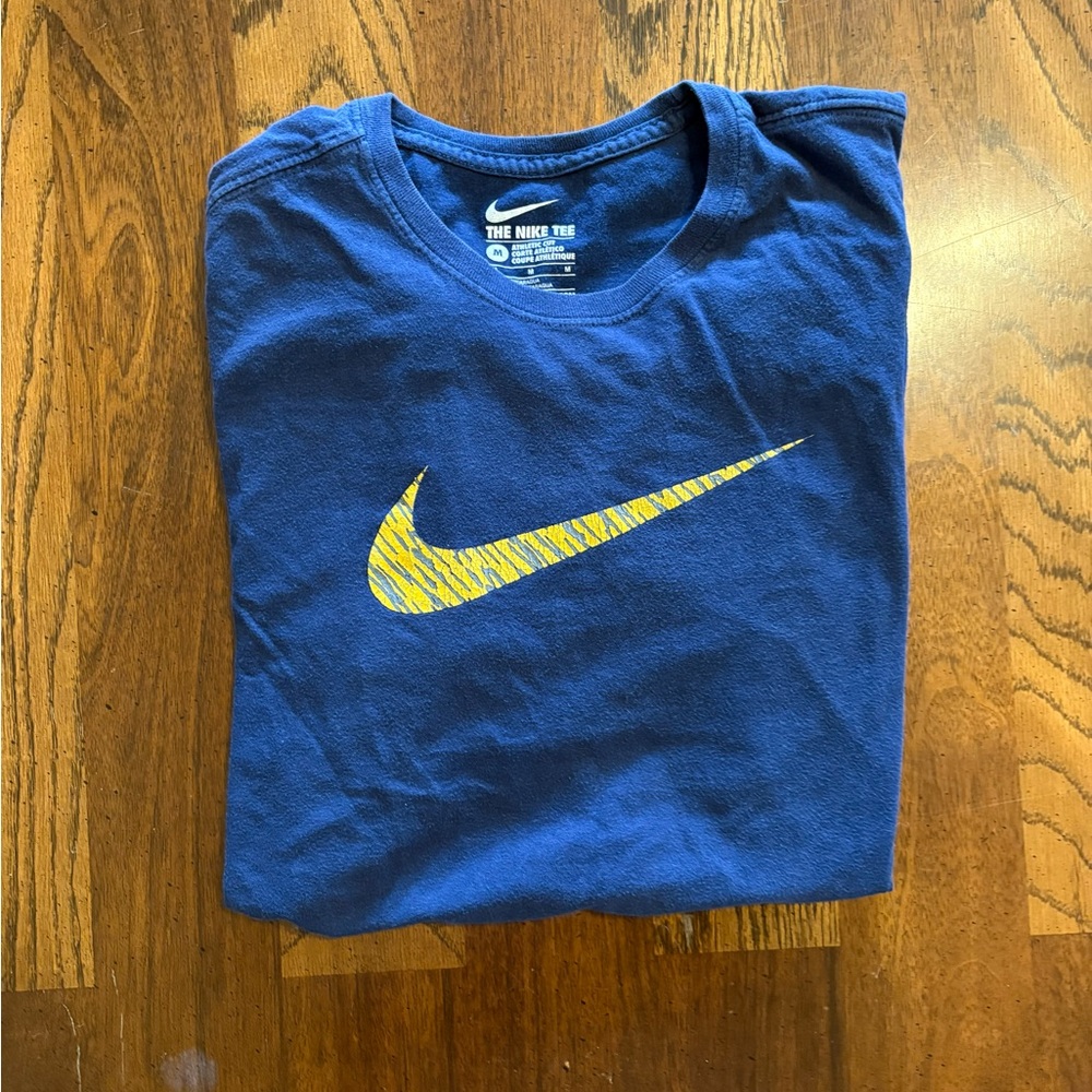 Nike Men's Navy Tee with Yellow Swoosh